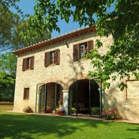 Вилла Podere Lucignano Secondo